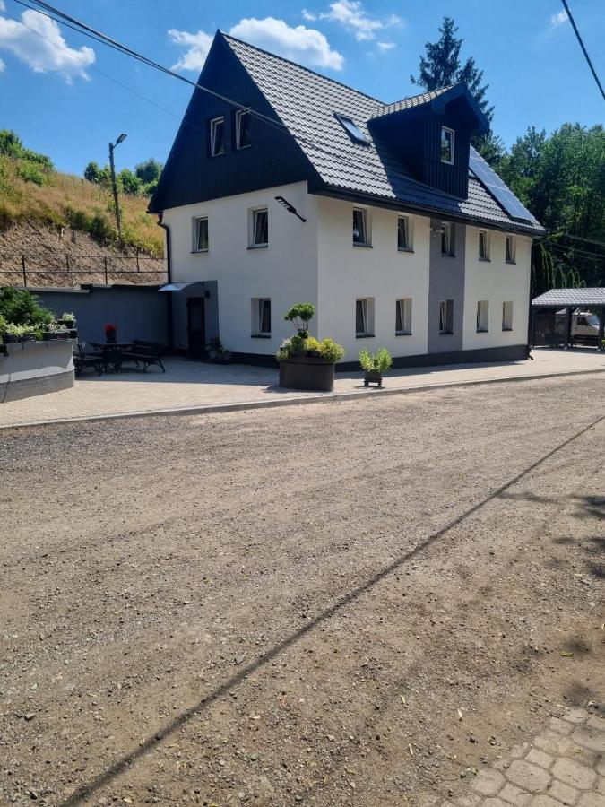 Apartamenty Salamandra Клодзко Экстерьер фото